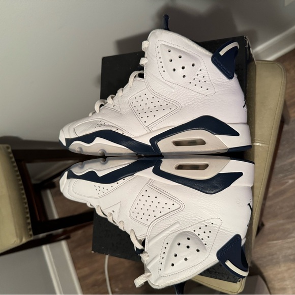 Jordan 6 Midnight Navy - Picture 3 of 8